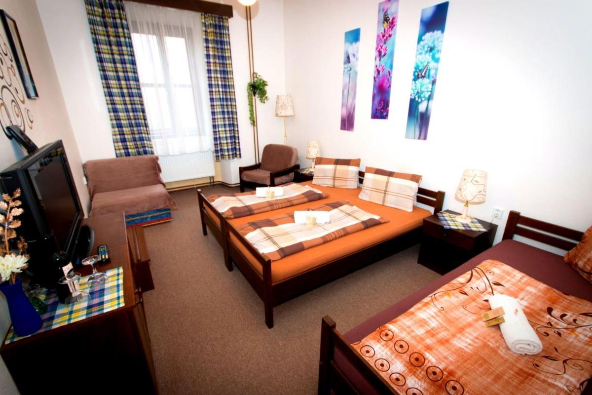 Hotel Stara Skola Na Sumave Горжице-на-Шумаве Экстерьер фото