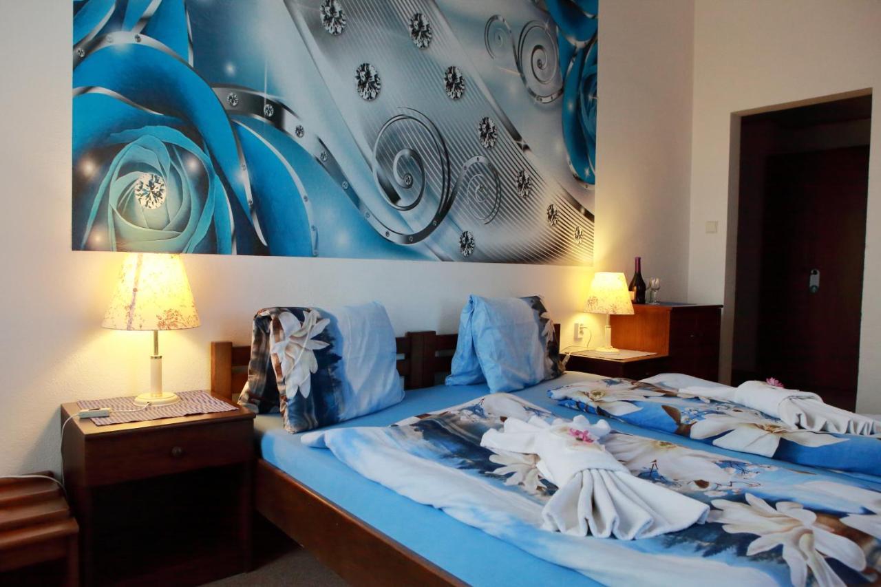 Hotel Stara Skola Na Sumave Горжице-на-Шумаве Экстерьер фото