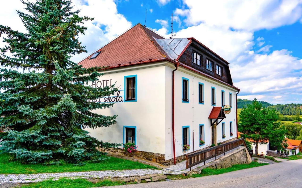 Hotel Stara Skola Na Sumave Горжице-на-Шумаве Экстерьер фото