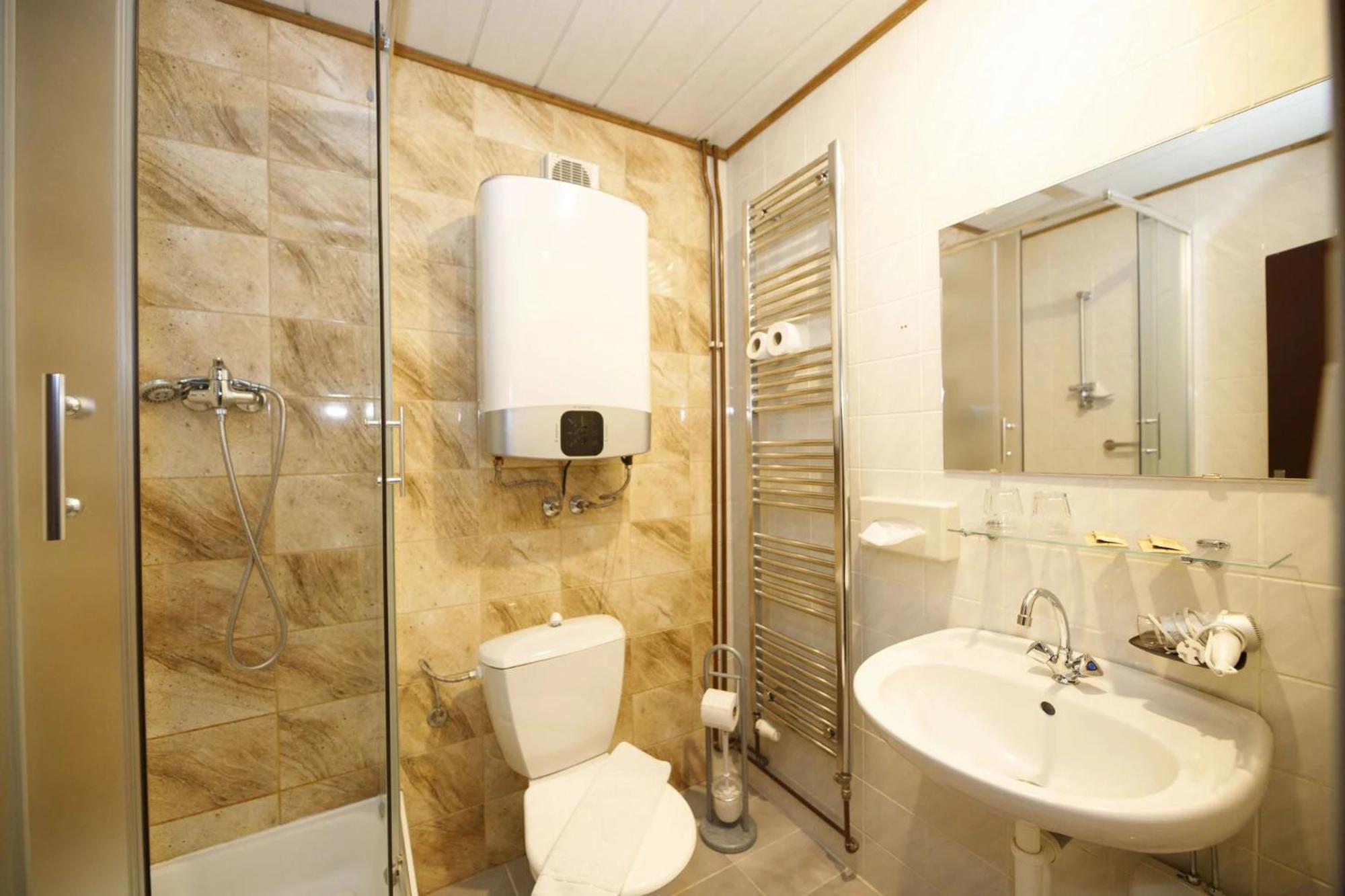 Hotel Stara Skola Na Sumave Горжице-на-Шумаве Экстерьер фото
